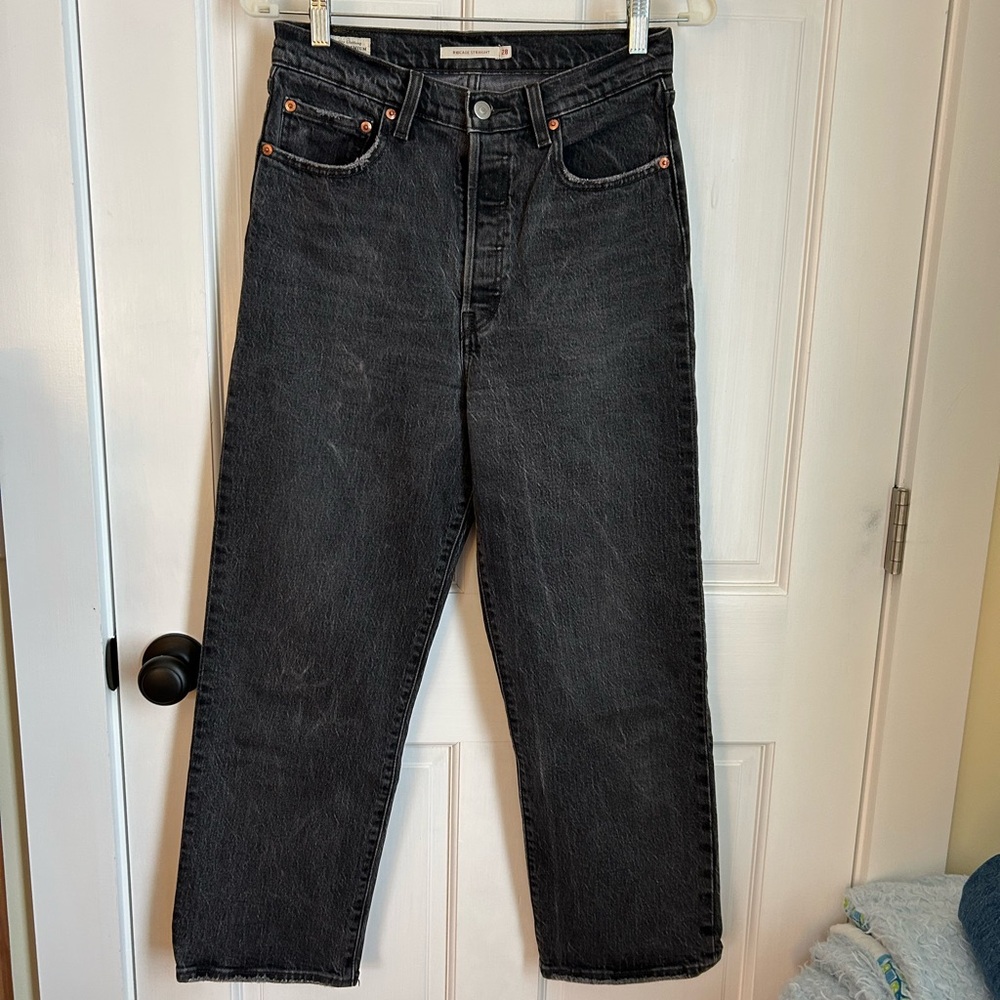 Women’s Levi’s rib cage ankle straight